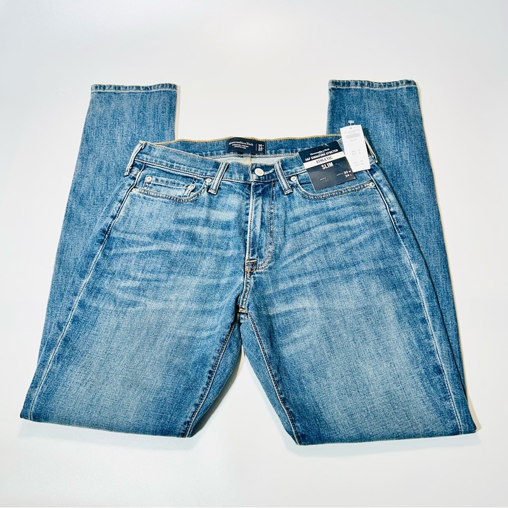 Abercrombie and Fitch jeans Athletic Slim Signature jeans New men size 30 X 34